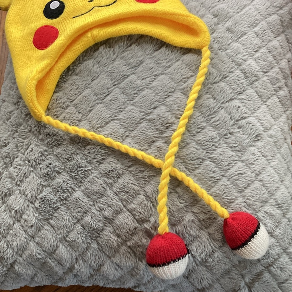 Pikachu hat - Picture 2 of 6